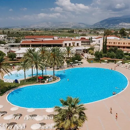 Valtur Otium منتجع 4*